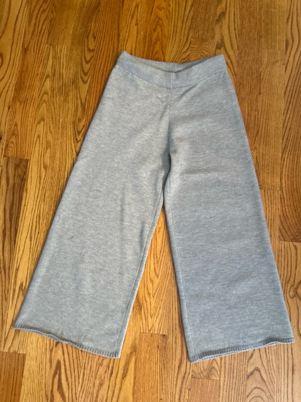lola Wide-Leg Knit Pants in Heather Gray